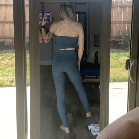 Two piece outfit - Picture 2 of 3